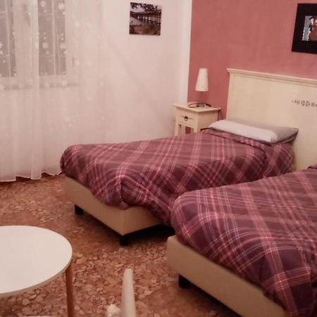 مبيت وإفطار Oschiri Sa Rosa E Su Trapperi المظهر الخارجي الصورة