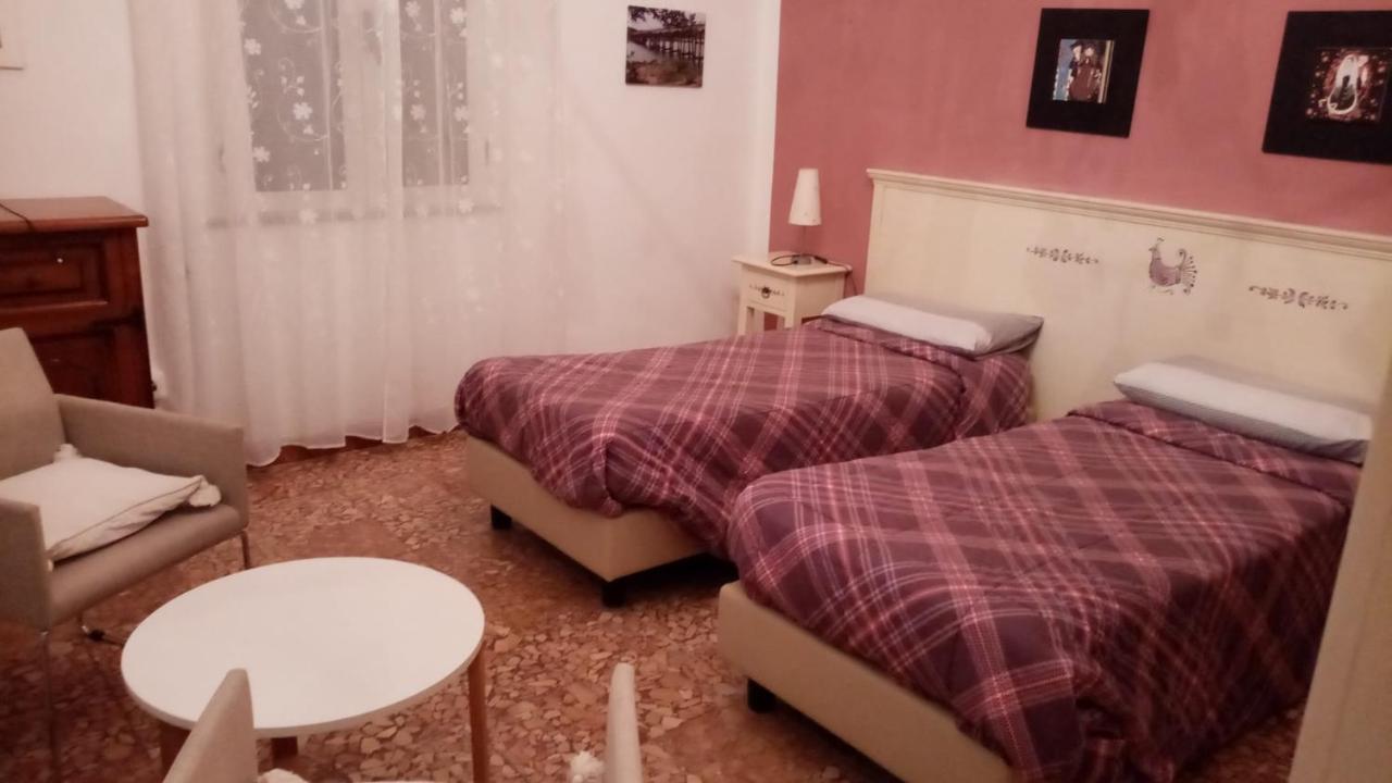 مبيت وإفطار Oschiri Sa Rosa E Su Trapperi المظهر الخارجي الصورة